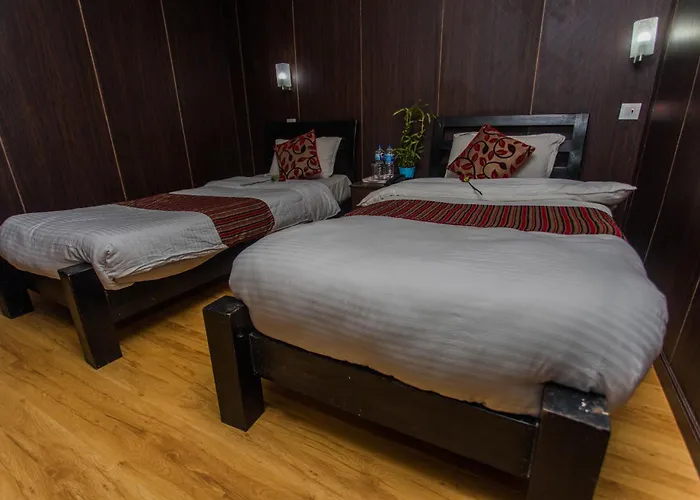 Traveler's Hotel 2*